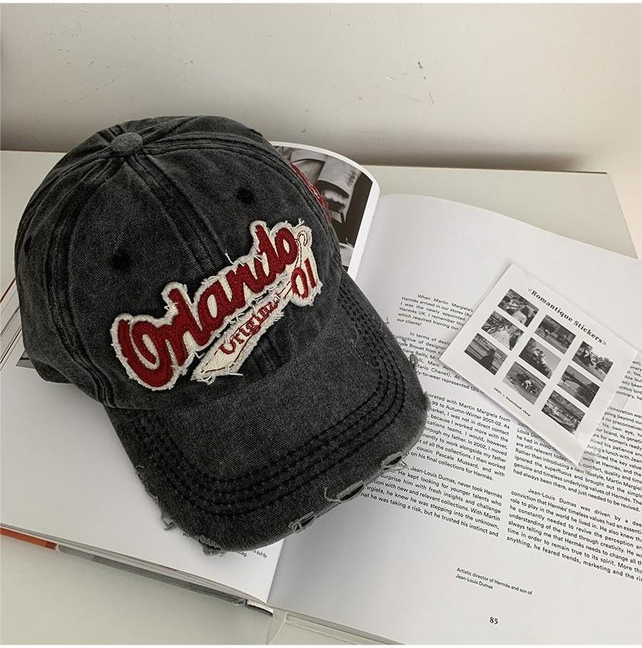 Fashion Retro New English Letter Embroidered Baseball Cap With Curved Brim