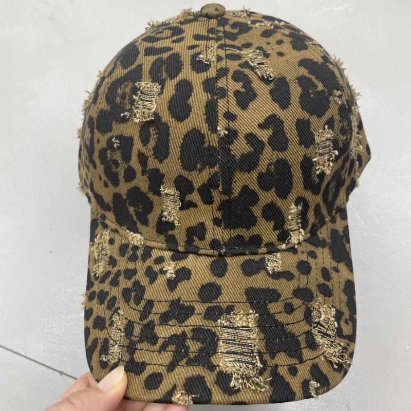 Old ripped casual cap showing face small Korean version Y2K leopard print baseball cap female couple sun hat male
