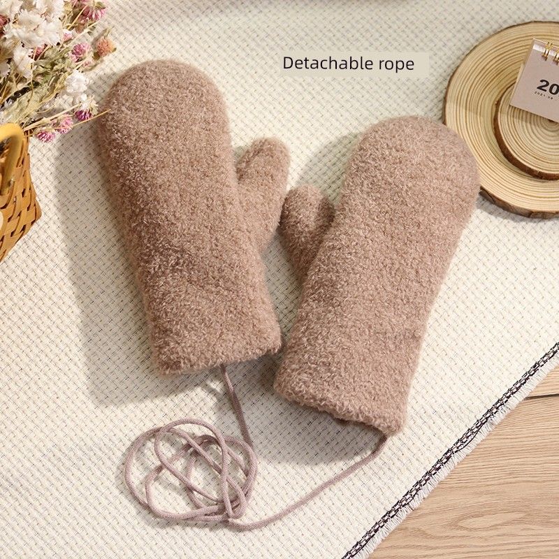 

Женские Осенне-Зимние Мужские Подростковые Пара Друзья Колледж Сохраняющие Тепло и Защищающие от Холода Защита для Катания Холтернек Полный Палец Соединяющий Палец A card All yards