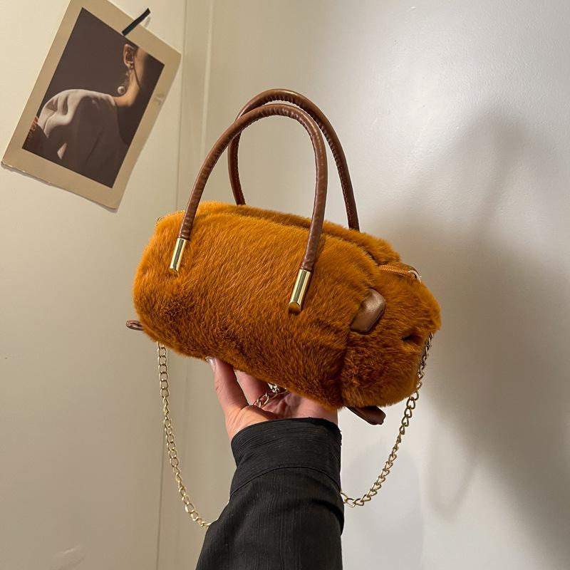

Осінньо-зимова пухнаста сумка жіноча 2024 нова сумка для ляльки панда сумка на ланцюжку портативна пухнаста сумка коричневий