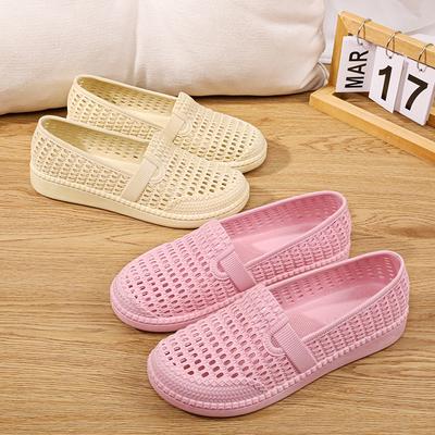 White Mesh Platform Sandals Female Nurse Shoes Soft Sole Mother Shoes Work Shoes Work Shoes Flat Hole Beach Shoes