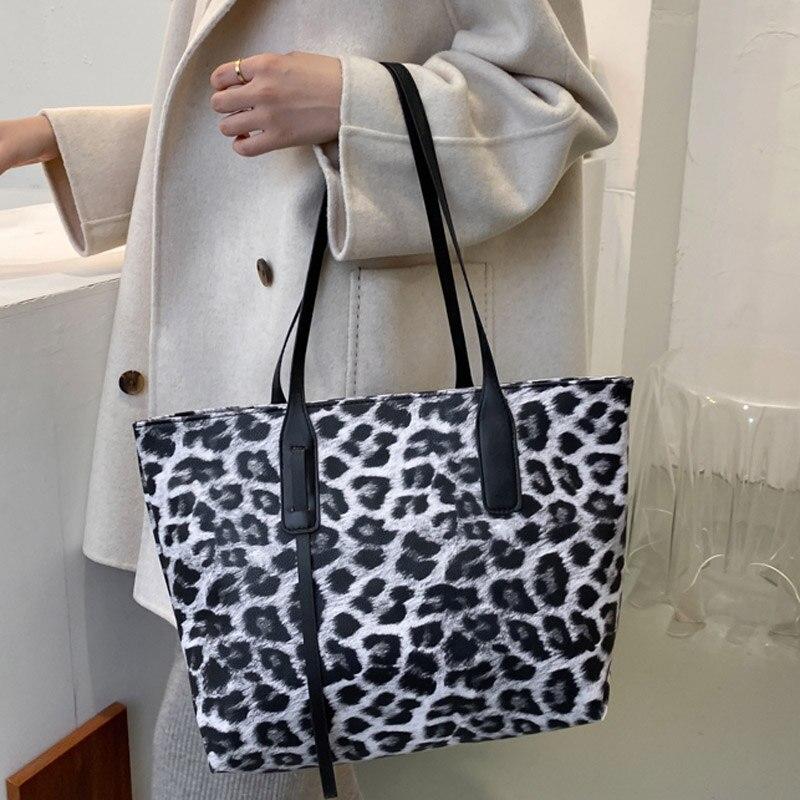 womens leopard print purse
