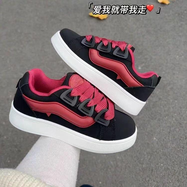 

Туфли на толстой подошве повседневные универсальные женские туфли-хлебушки 2025 весна новая легкие и удобные студенческие универсальные трендовые туфли 39 розы красного