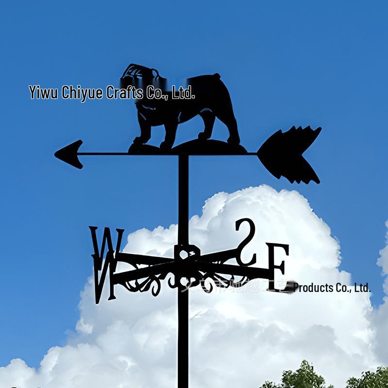 Weather Vane Ornament: Outdoor Wrought Iron Spray-Painted Roof Decoration Metal Craft