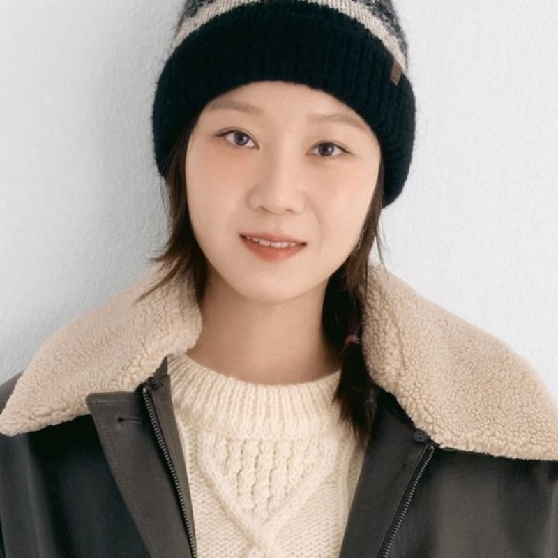 

Шапка-бини с узором снежинки DEPOUND - черная Black