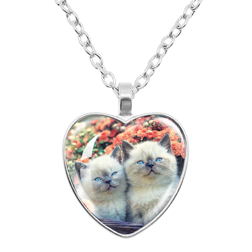 Fashion Accessories Cute Cats Patten Heart Shaped Glass Pendant Necklace Cute Animal Alloy Necklace Charms Jewelry Gifts
