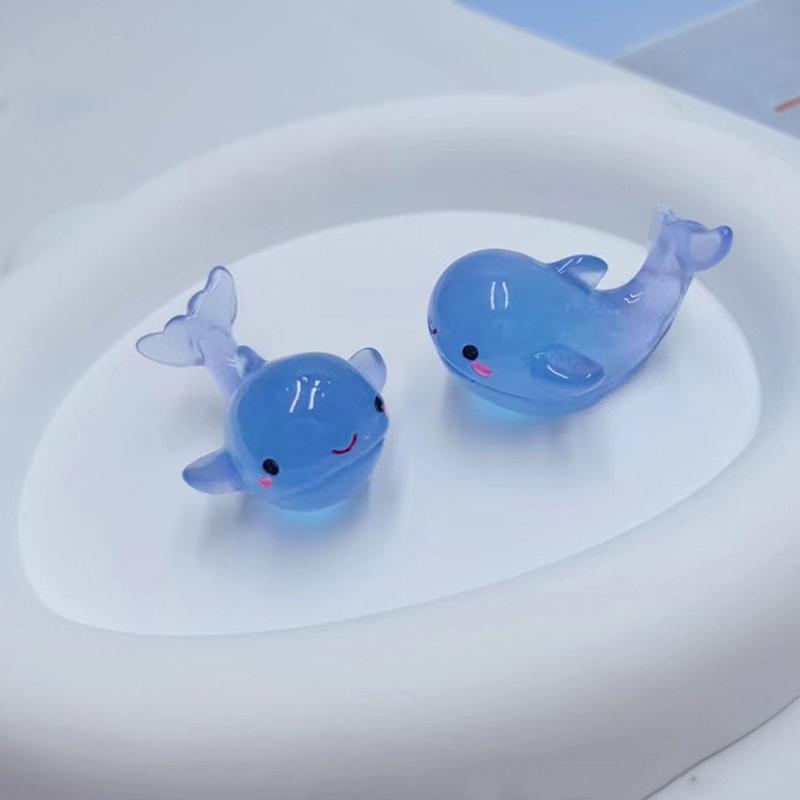 Luminous Little Whale Marine Animal Ornament Mini Pendant Fish Tank Decoration Landscape Craft Desktop Decoration