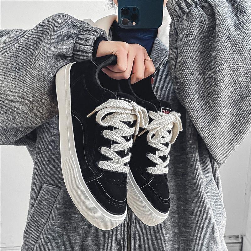 Fashion Man Shoe With Laces Flat Beige Casual Shoes for Men Height Increasing Adults Classic Original 2025 Trend Non-leather Sneakers