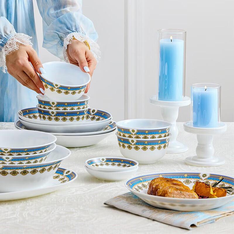 VISIONS Corning White Jade Glass Dinnerware Set (32-Piece)