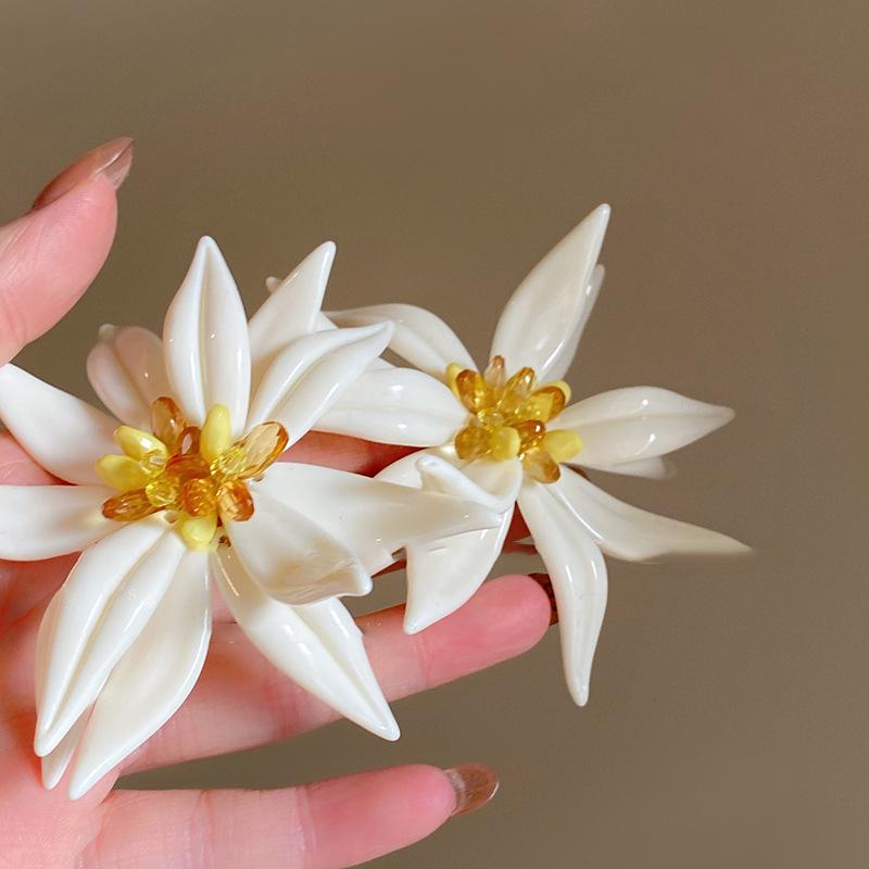 Cercei cu flori tridimensionale din bambus de cristal, design de nișă, colier high-end, set de bijuterii dulci pentru femei