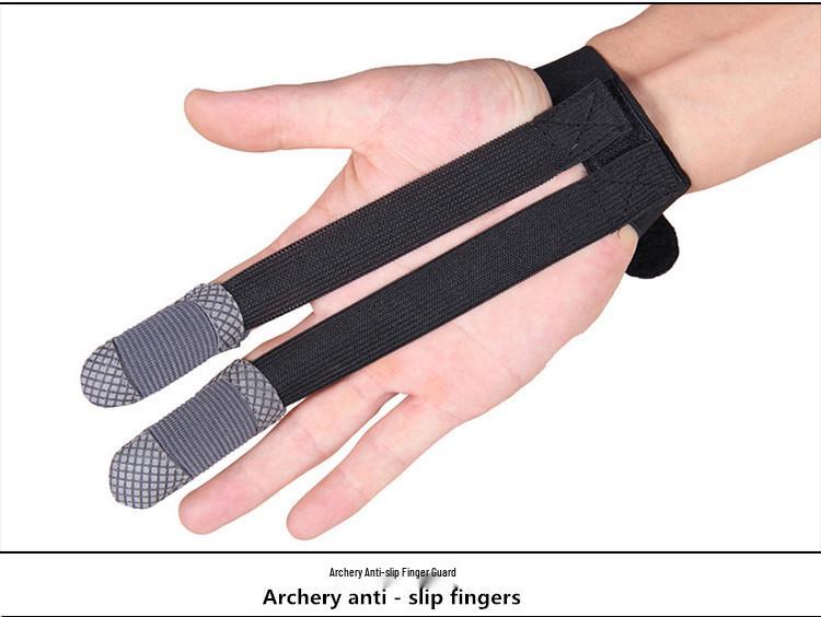 Three-Finger Leather Archery Gloves for Traditional Recurve Bow - Unisex Outdoor Hunting and Sports Shooting