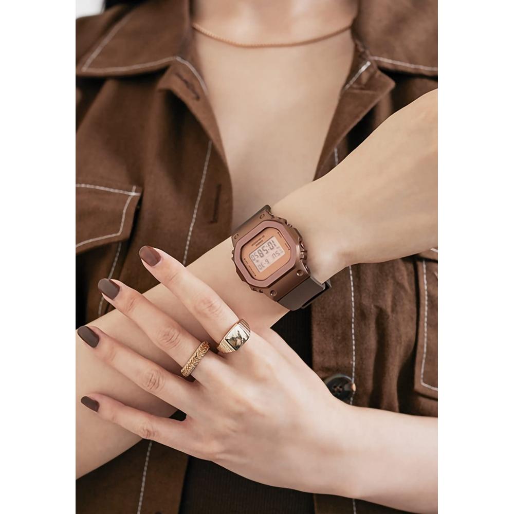 [Casio] Hodinky G-Shock Model střední velikosti Kovové GM-S5600BR-5JF Unisex Adult Metallic