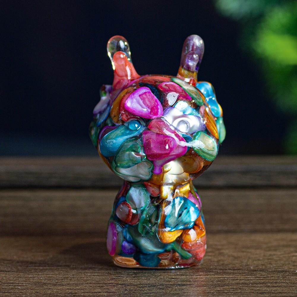 Crystal Resin Animal Figurine With Colorful Shells For Home Decor And Gift Giving