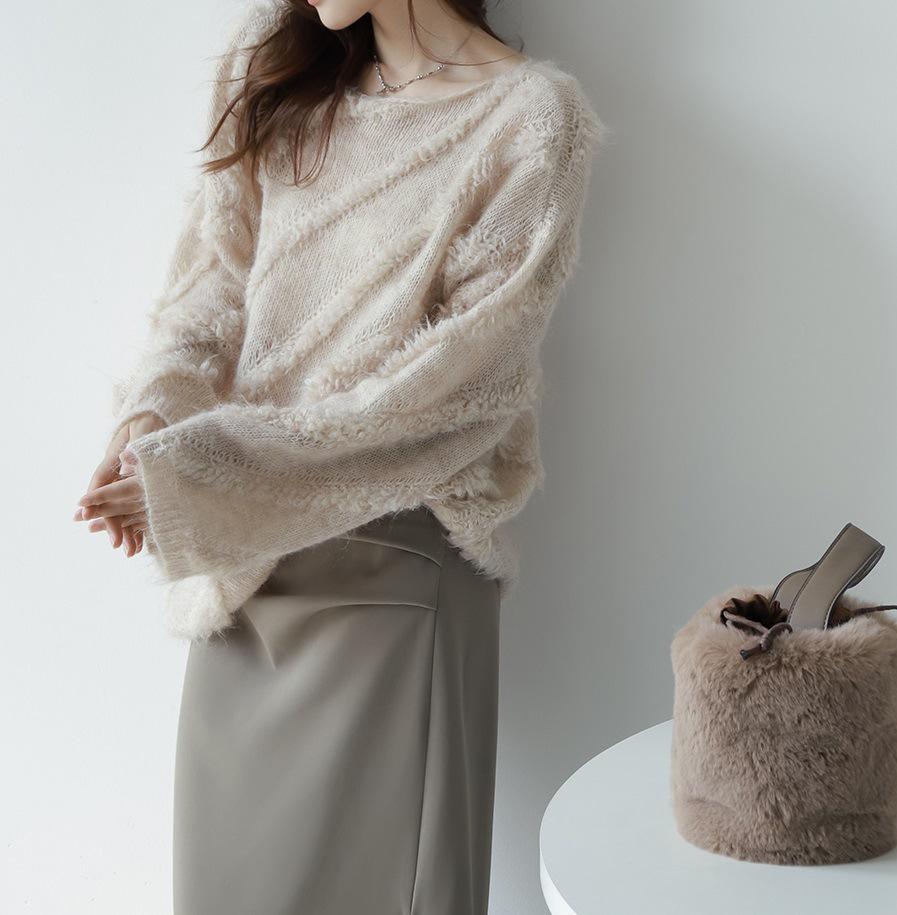 2026 Women's Baby Mohair Off-Shoulder Sweater