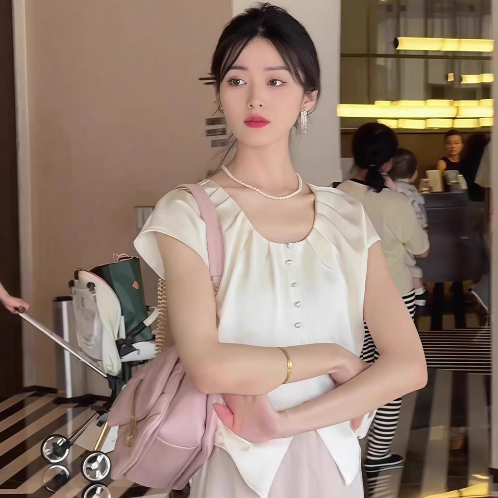 Spring and summer new French pure desire short-sleeved shirt women's gentle temperament versatile u-neck vest top