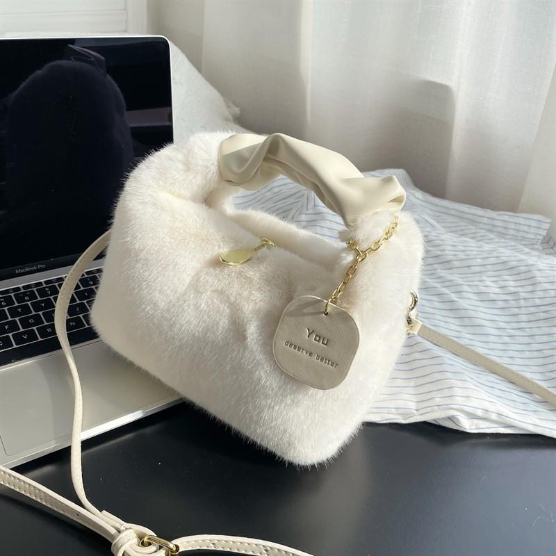 Womens Plush Lunch Box Bag Soft Faux Fur Handbag Crossbody Daily Use