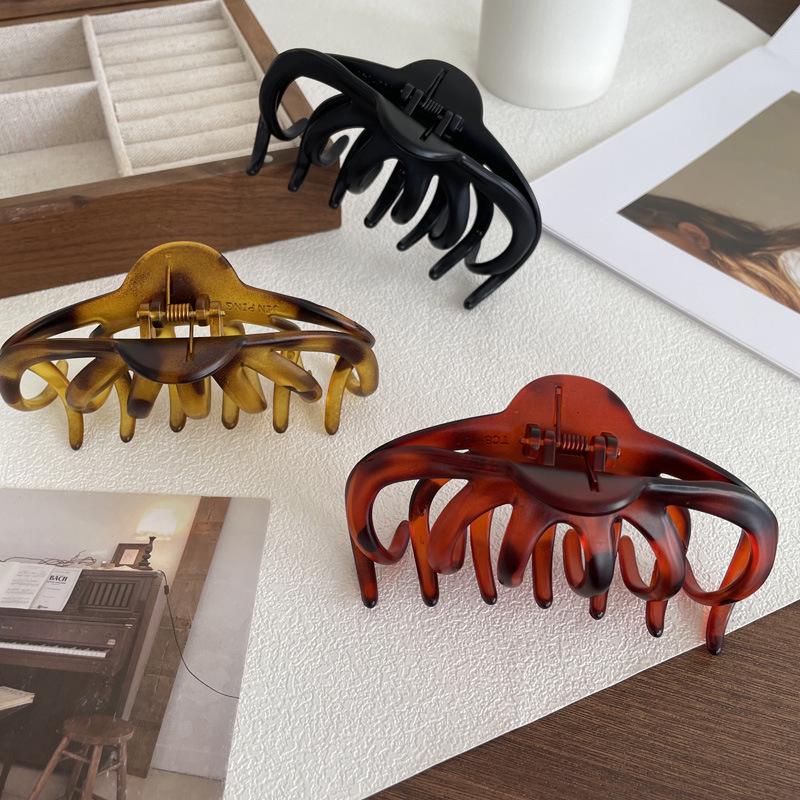 French Retro Large Hair Claw Clip for Thick Hair - 2024 New Style Shark Clip for Women