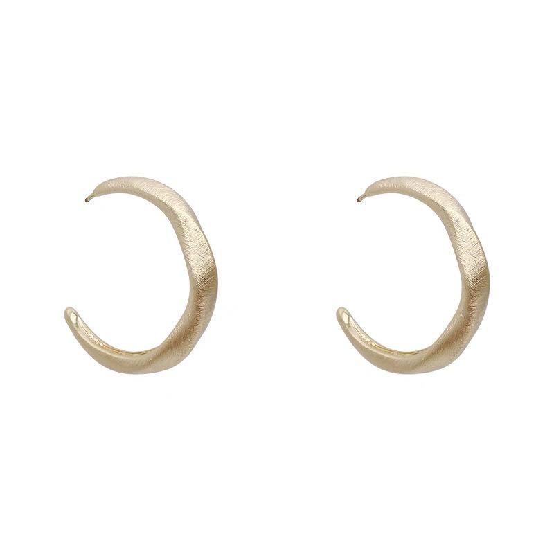 Elegant Korean C-Shaped Metal Stud Earrings for Women - Light, Luxurious, Versatile, and Stylish Ear Jewelry