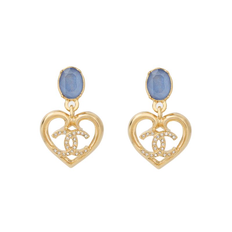 

CHANEL [23 early spring new products] casual, comfortable, fashionable and simple heart-shaped alloy earrings for women золотий