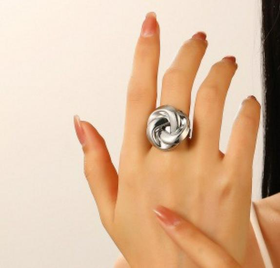 European & American Style Knot Jewelry Set: Women's Creative Necklace, Earrings, & Ring