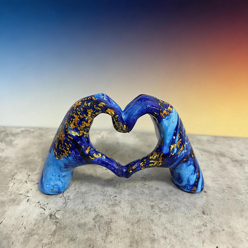

Cross-Border Heart Ornament for Home, Living Room, Office, or Wine Cabinet – Perfect for Mother s Day