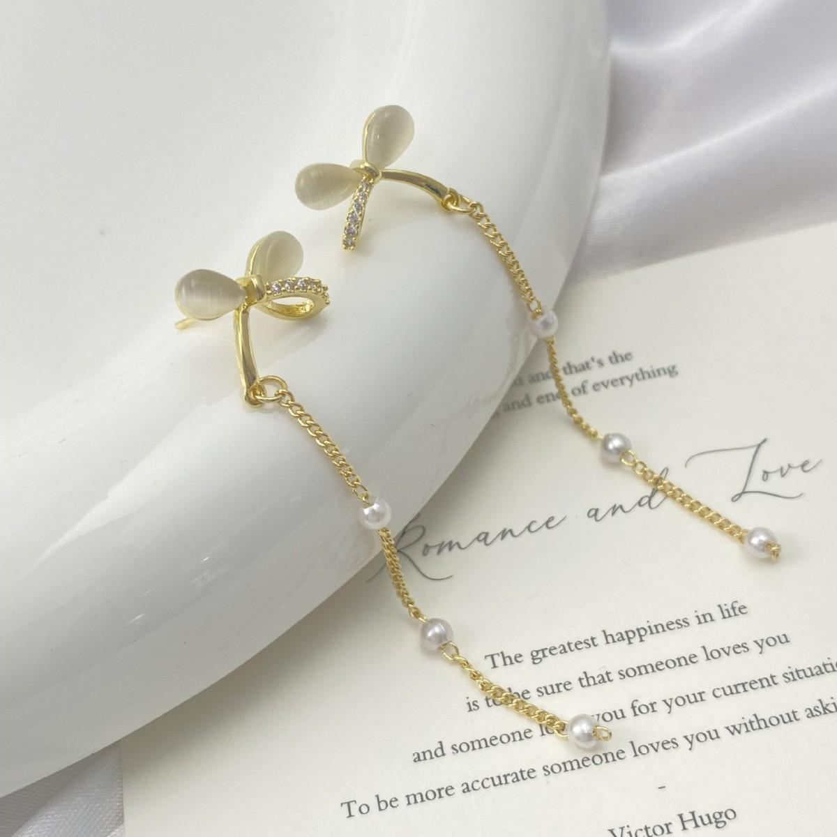 Elegant Cat s Eye Pearl Tassel Earrings for Women - Exquisite and Versatile Jewelry