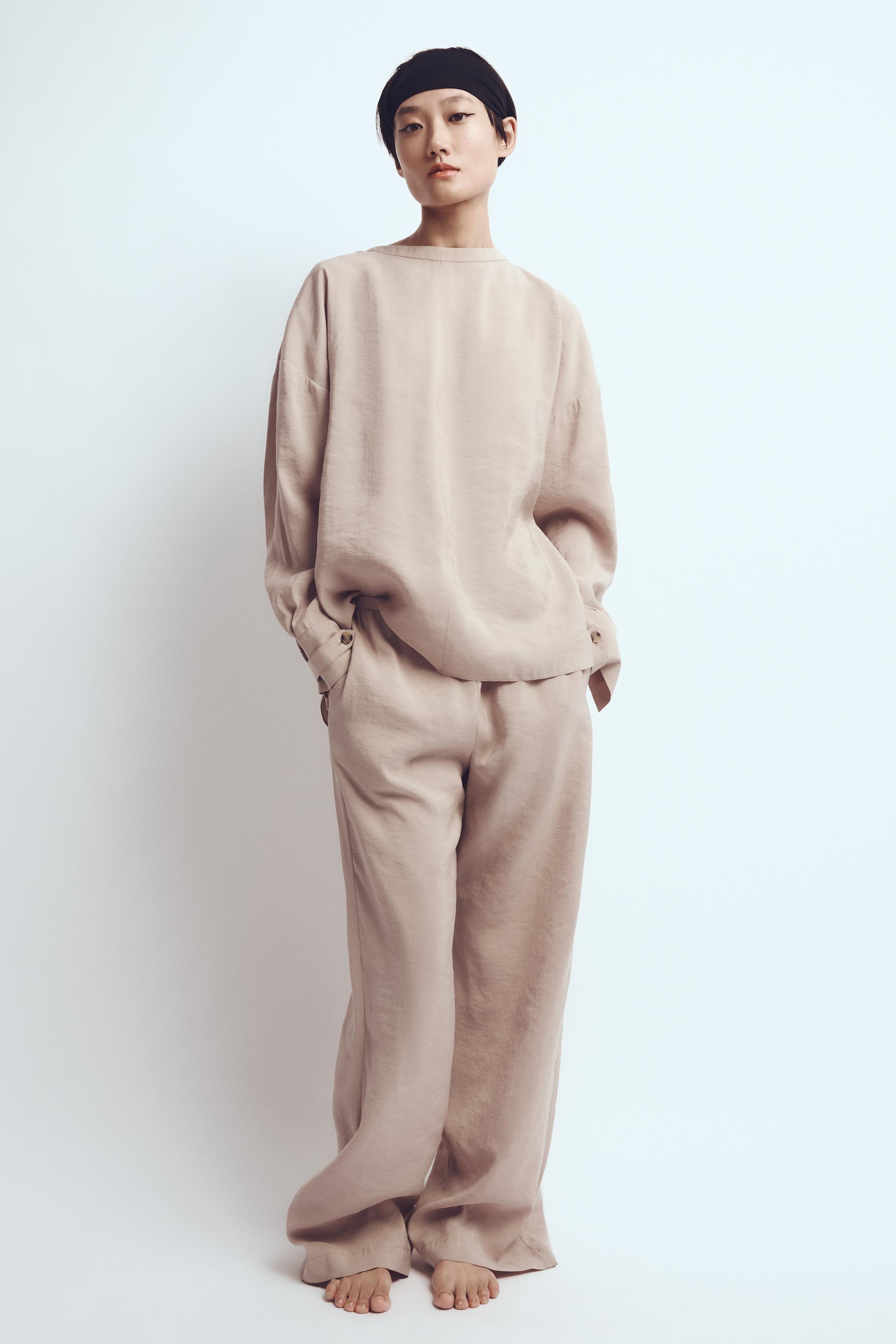 

РУБАШКА С ОТКРЫТОЙ СПИНОЙ