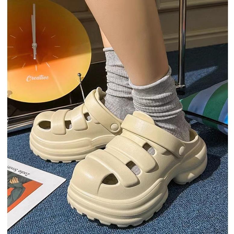 Fashion Shoes Ladies' Slippers Cover Toe Luxury Slides Platform Summer Soft Designer Concise Fashion Retro Shoes Woman 2025 Cover Toe Sl