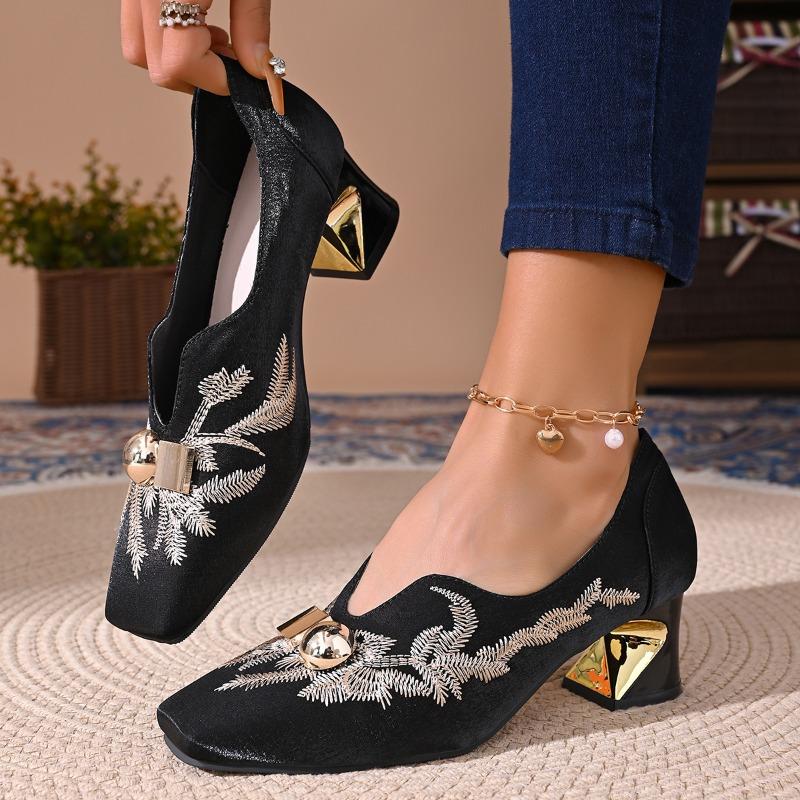 Elegant Embroidery Pattern Pumps Women Spring Autumn Comfort Thick Heel Square Toe Loafers for Woman Metal Detor Shoes Female