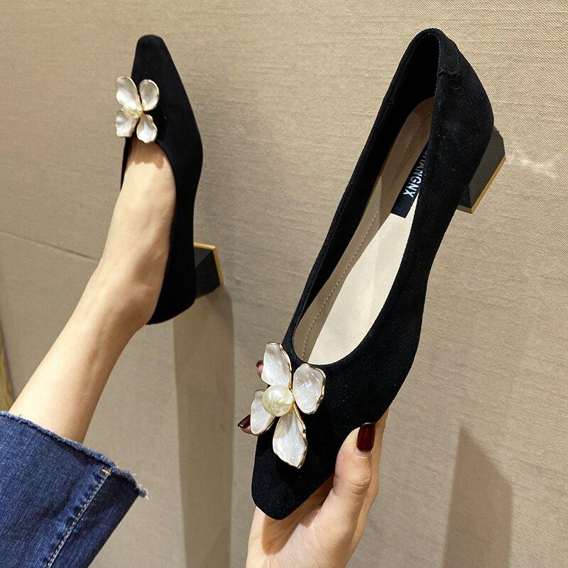 Tacones de perla de flor de mujer Nuevos tacones cuadrados de cuero salvaje  comprar a buen precio — entrega gratuita, reseñas reales con fotos — Joom