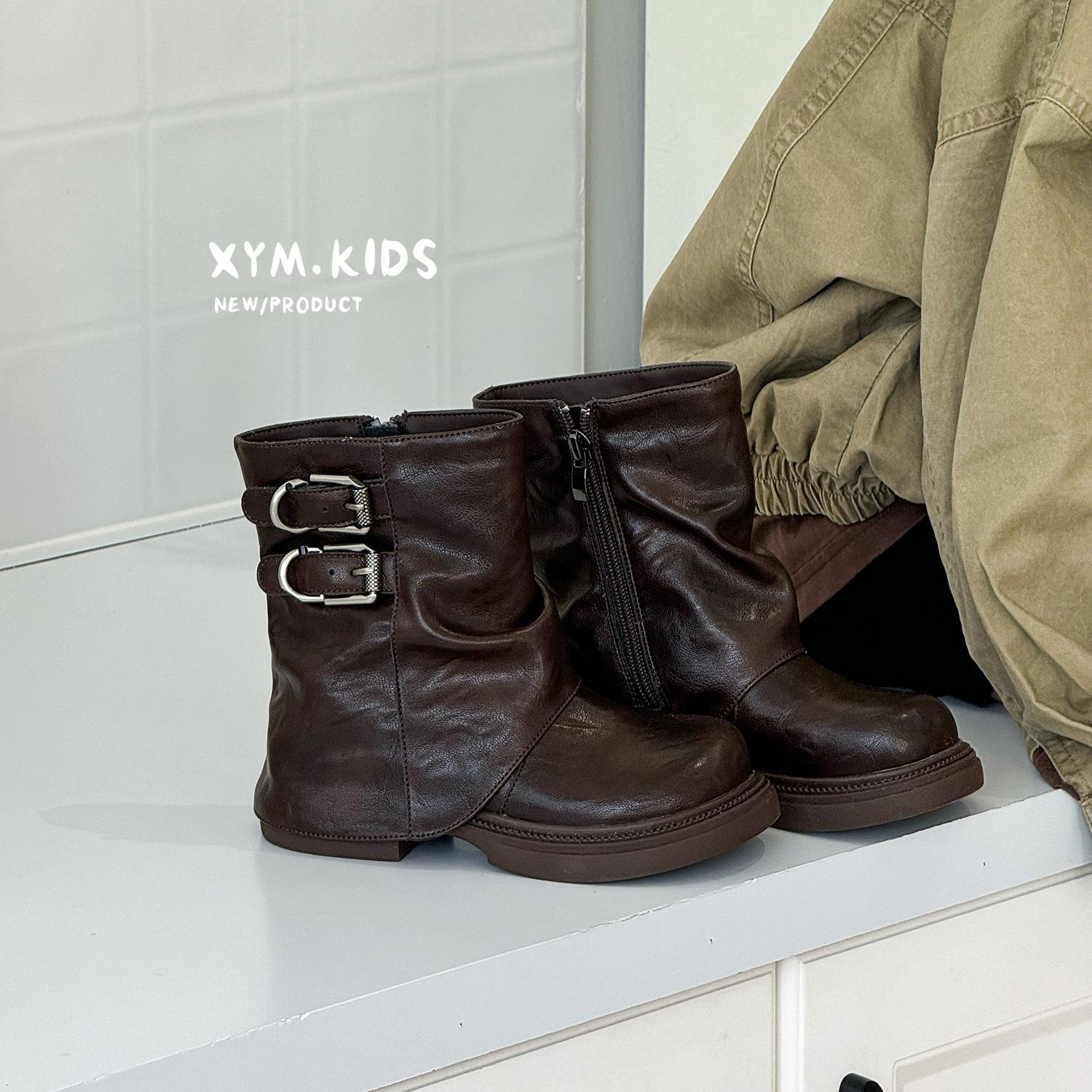 

Зима 2025 Новые детские ботинки Винтажная пряжка-ремень Плиссированные ботинки на ворсе Флисовые модные ботинки из двух видов хлопка для девочек 26-30 yards 5 pairs of minimum approval коричневый