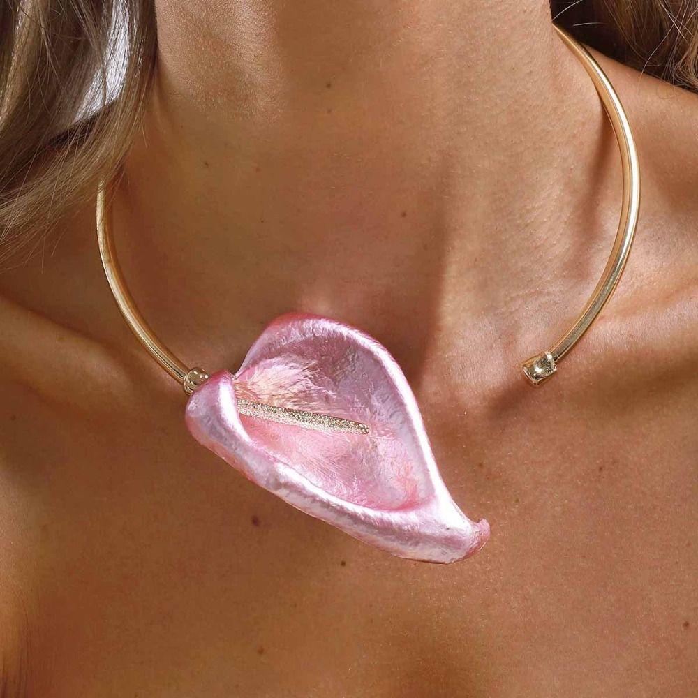 Leaf Geometric Circular Collar Bohemian Gold Jewelry Fashion 3D Flower Metal Choker Girls