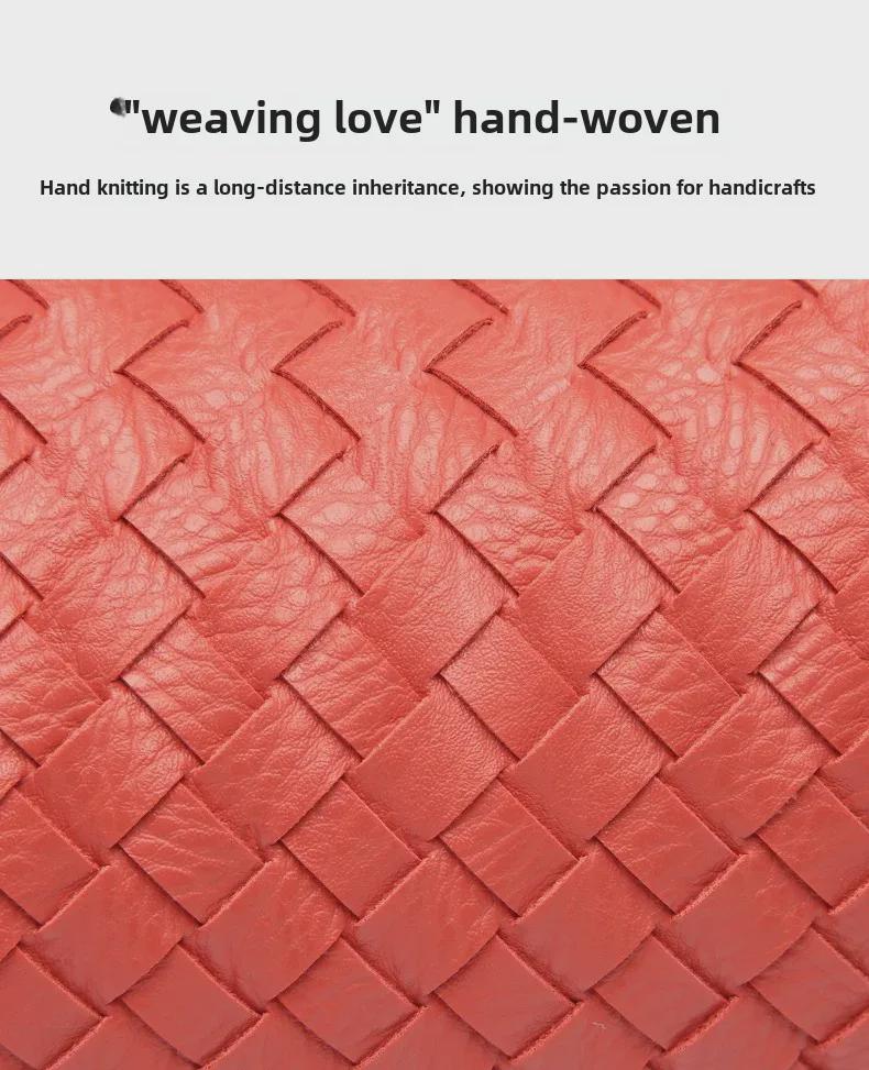 2025 Korean Style Versatile Hand-Woven Shoulder Bag 