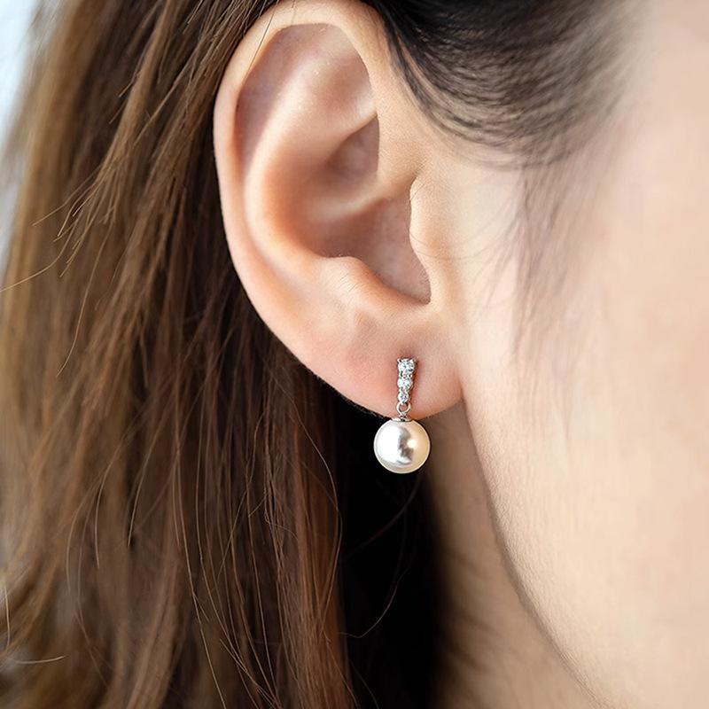 1 Pair, Fashionable Temperament Earrings Inlaid with Synthetic Zircon Imitation Pearl Jewelry, Small Fragrance, Fashionable and Trendy Earrings
