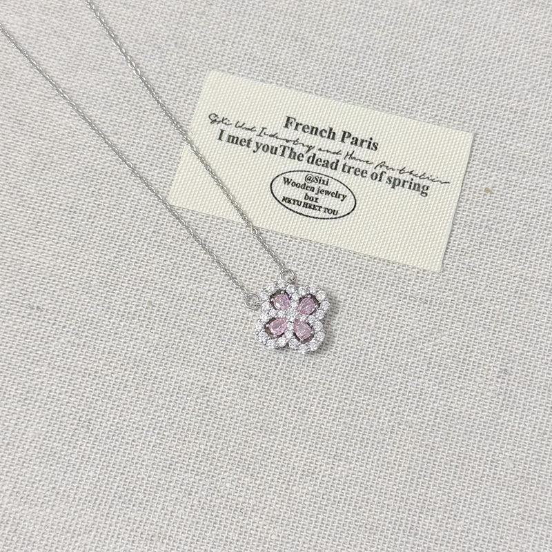 Hai Rui Women's Four-Leaf Clover Necklace - Full Diamond Inlaid Pendant with Versatile Snowflake and Colorful Diamond Flower Elements