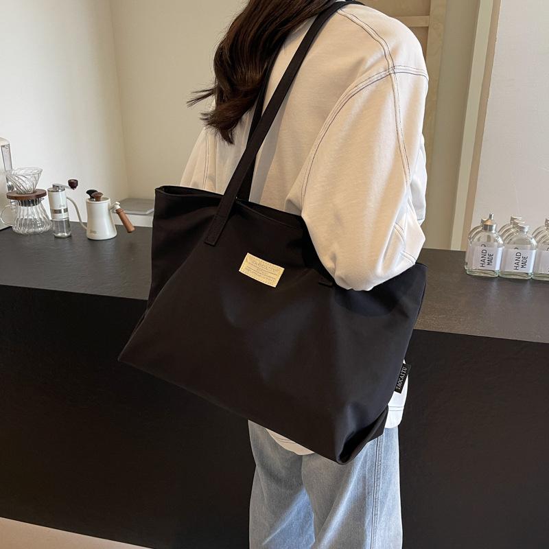 Canvas Bag Student Clothing Book Class Commuter Bag Japanese Leisure Shoulder Bag Women's Large-capacity Junior High School Niche Cloth Bag