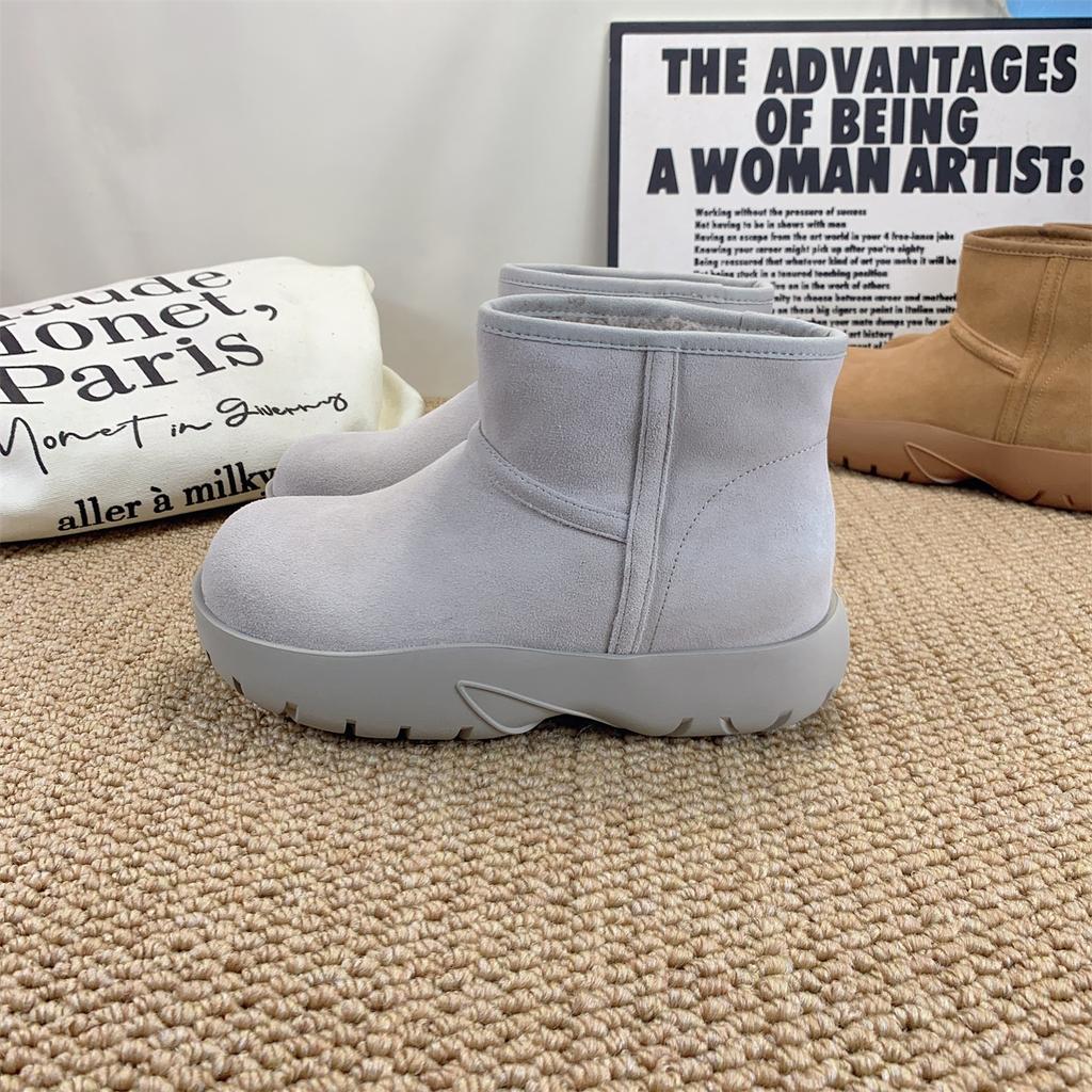 Thick-soled matte cowhide wool fashion snow boots women's boots 2025 new cotton sleeve thermal short boots cotton shoes women
