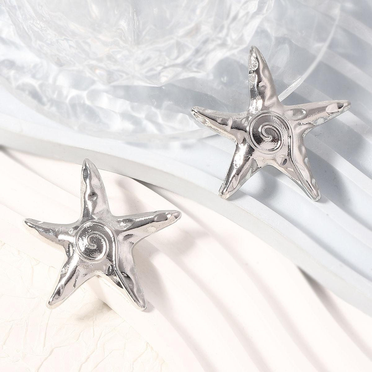 

Уникальный и модный дизайн, узор ковки «водоворот», персонализированные серьги-пусеты в виде пятиконечной звезды и морской звезды, простые и универсальные для женщин