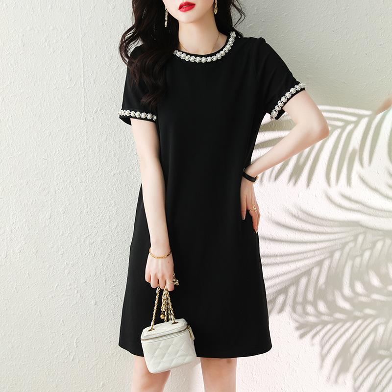 Malý Vůně Styl Sukně A-linie Léto Nové Elegantní Kulatý Výstřih Volné Ručně vyráběné Korálkové Květiny Malé Černé Šaty Šaty
