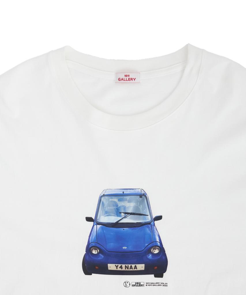 1011 GALLERY Gallery Blue Car T-Shirt_White