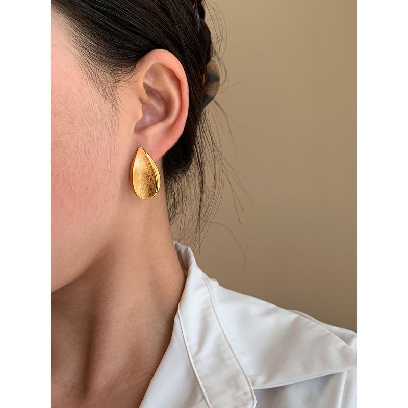 925 Sterling Silver European and American Retro Brushed Gold and Silver Water Drop Metal Stud Earrings for Women, High-End Light Luxury Earrings