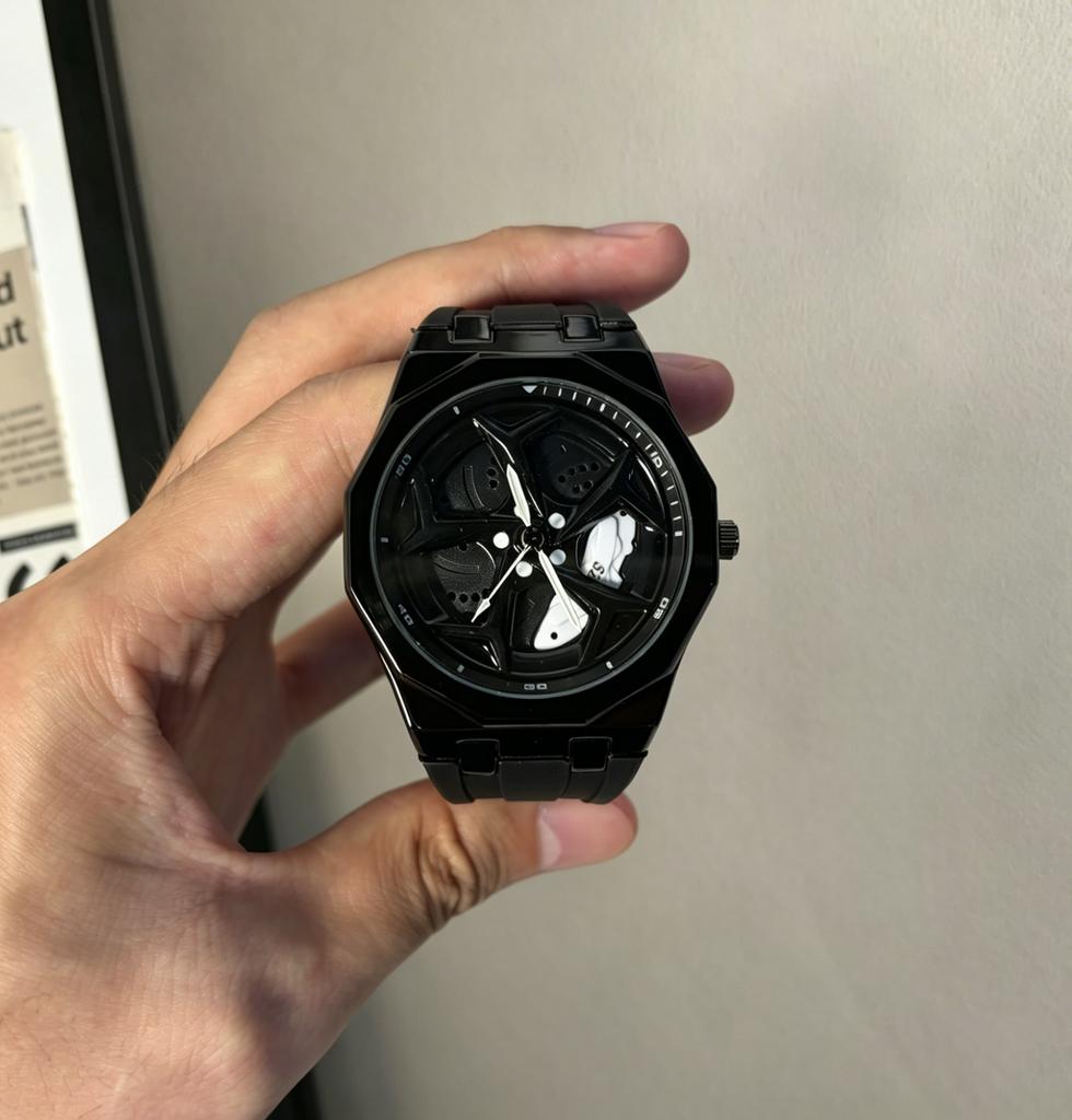 Men's wheel watch 3D rotating wheel hub brake caliper design a fashionable and creative gift for car enthusiasts