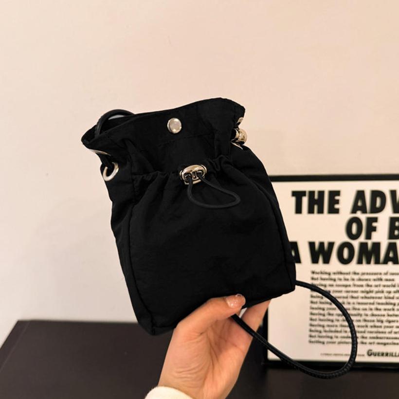 Nylon Small Crossbody Bag Soft Mini Phone Wallet Multifunctional Square Shoulder Bag Crossbody Purse Messenger Bag Mobie Phone Pouch