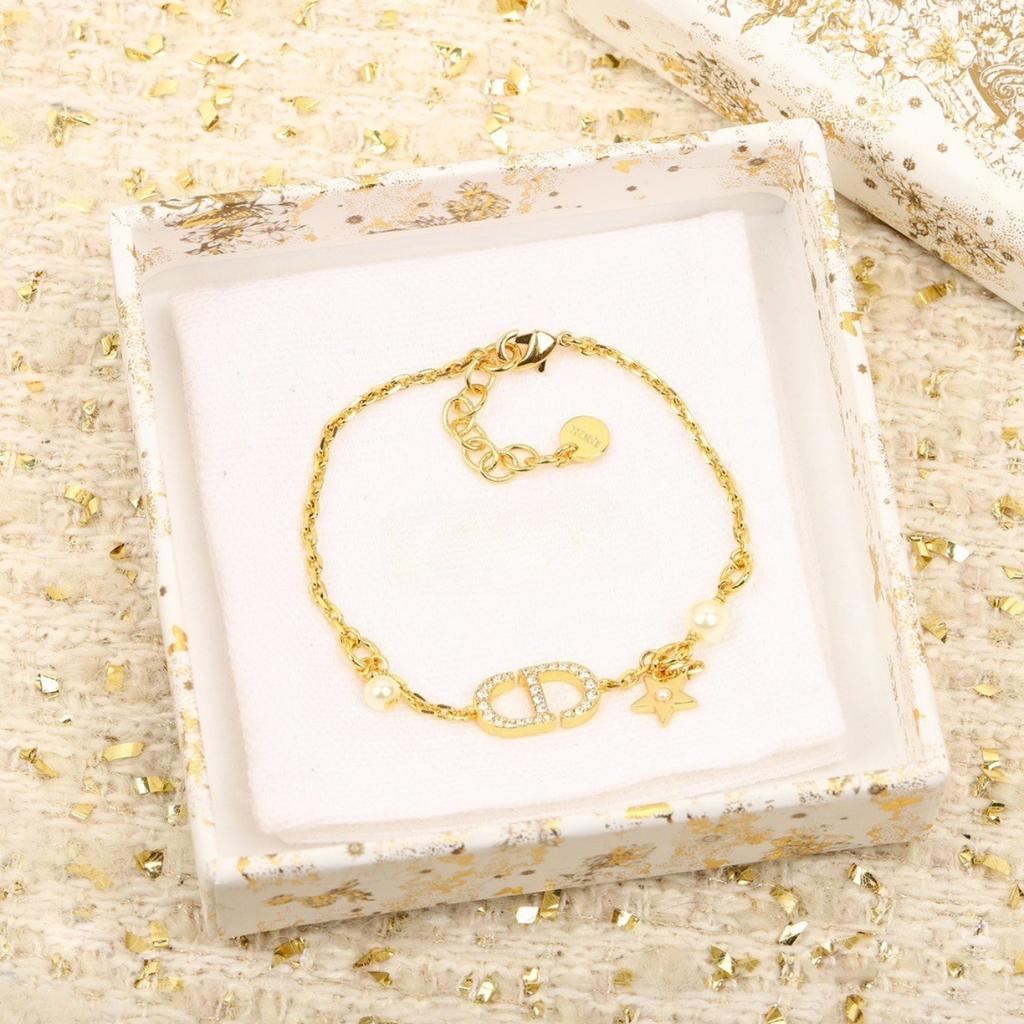 Messing Ausgeschnittenes Fransenarmband, Verstellbare Boho-Manschette für Damen & Herren, Offener Armreif mit Quasten-Detail