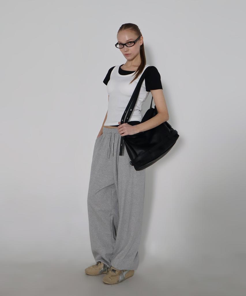 CHICKS Easy Fit Wide Sweatpants