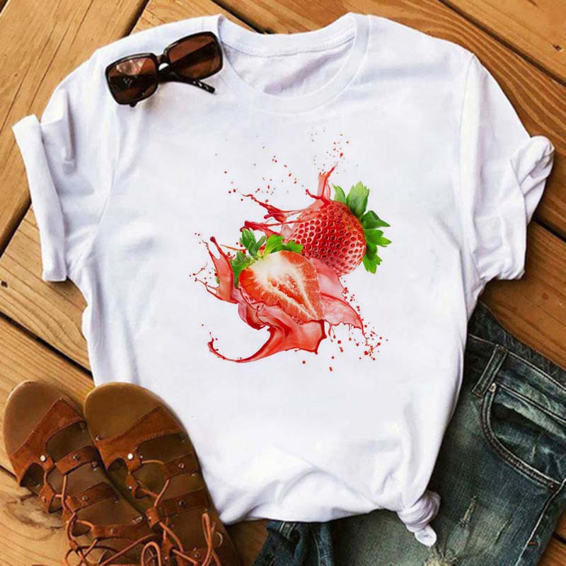 Maycaur Nové Kawaii Dámské Topy s Potiskem Ovoce Jahody Ležérní Dámské Krátkorukávové Streetwear Černé Trička Oversized s Kulatým Výstřihem