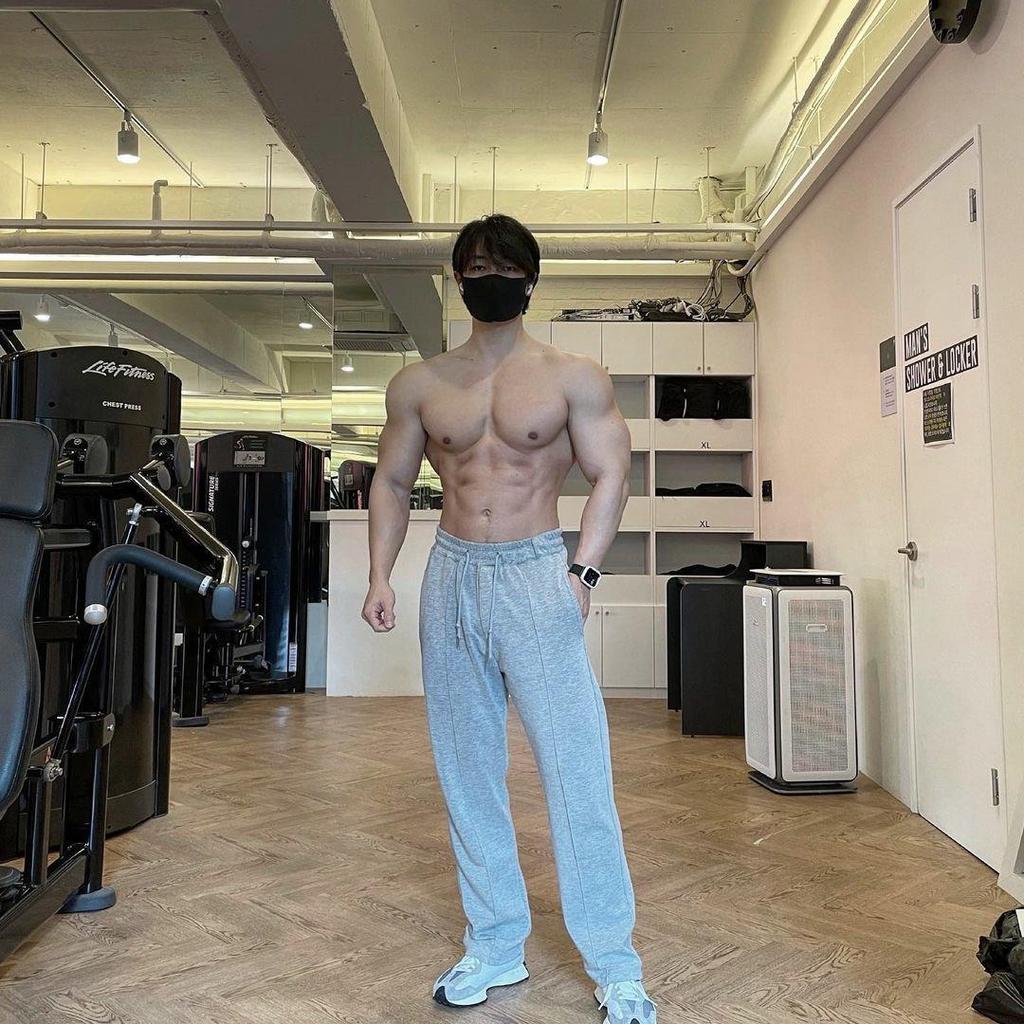American Gray Loose Fit Straight-Leg Sports Pants: Autumn/Winter High-Street Fashion