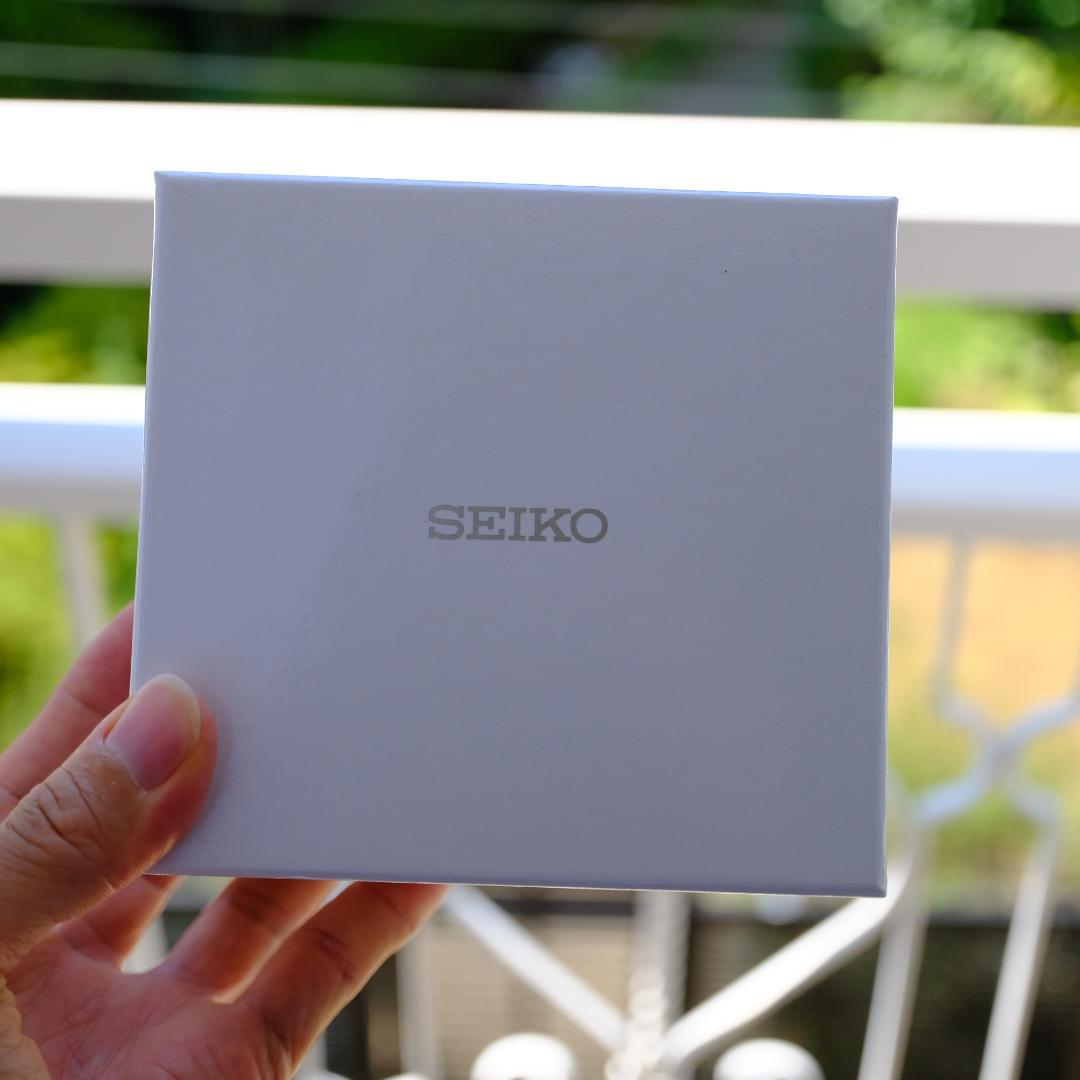 

[Б/У] SEIKO Белая квадратная коробка Оригинальная коробка