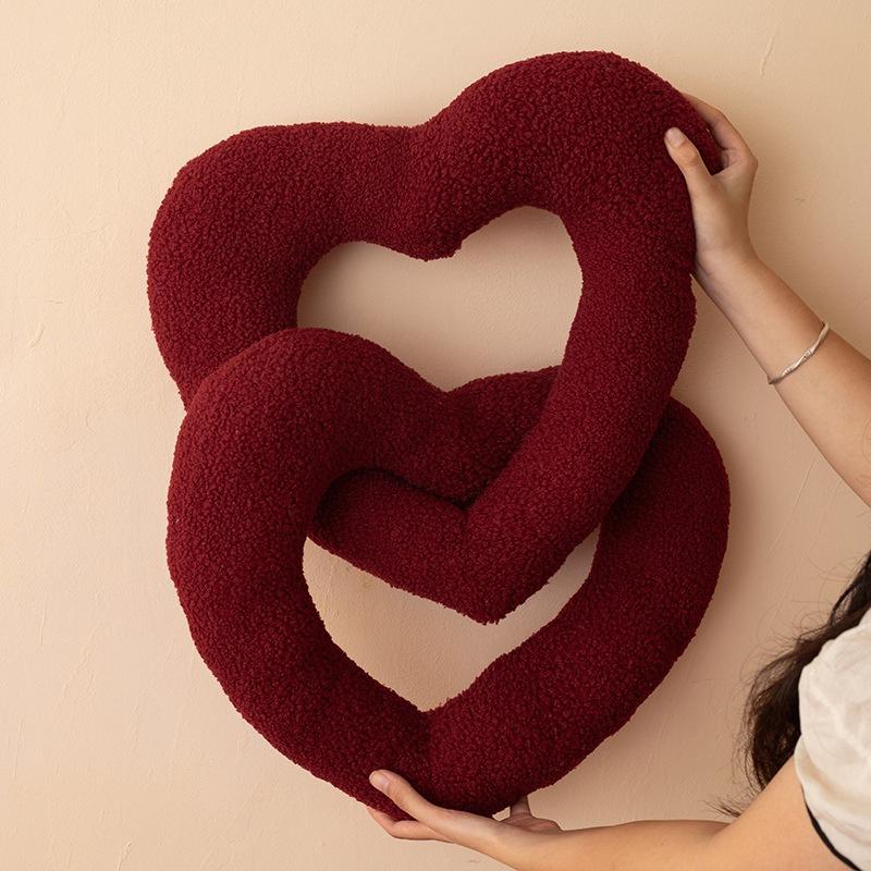 

Подушка для дивана/автомобиля в форме сердца, плюшевая красная подушка в виде пони, подарок на Китайский Новый год 2026, для пары, на День святого Валентина.