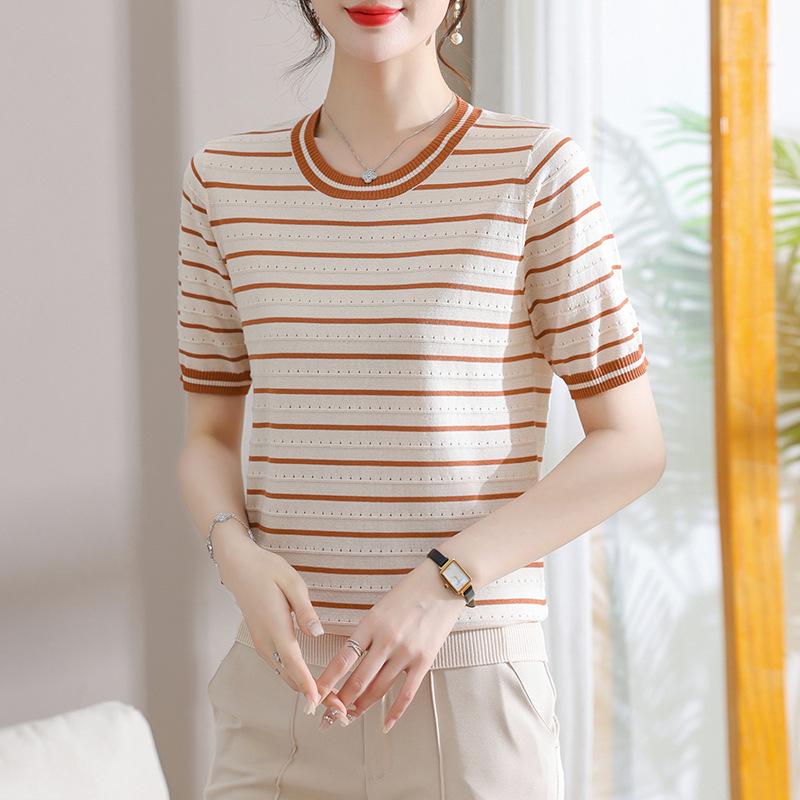 

Middle-aged Women s Stylish Summer Ice Silk Knit T-shirt - Short Sleeve Mother s Day Top 120 миндальный/бежевый